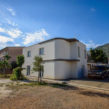 Rujno Apartments Starigrad Paklenica Buitenkant foto